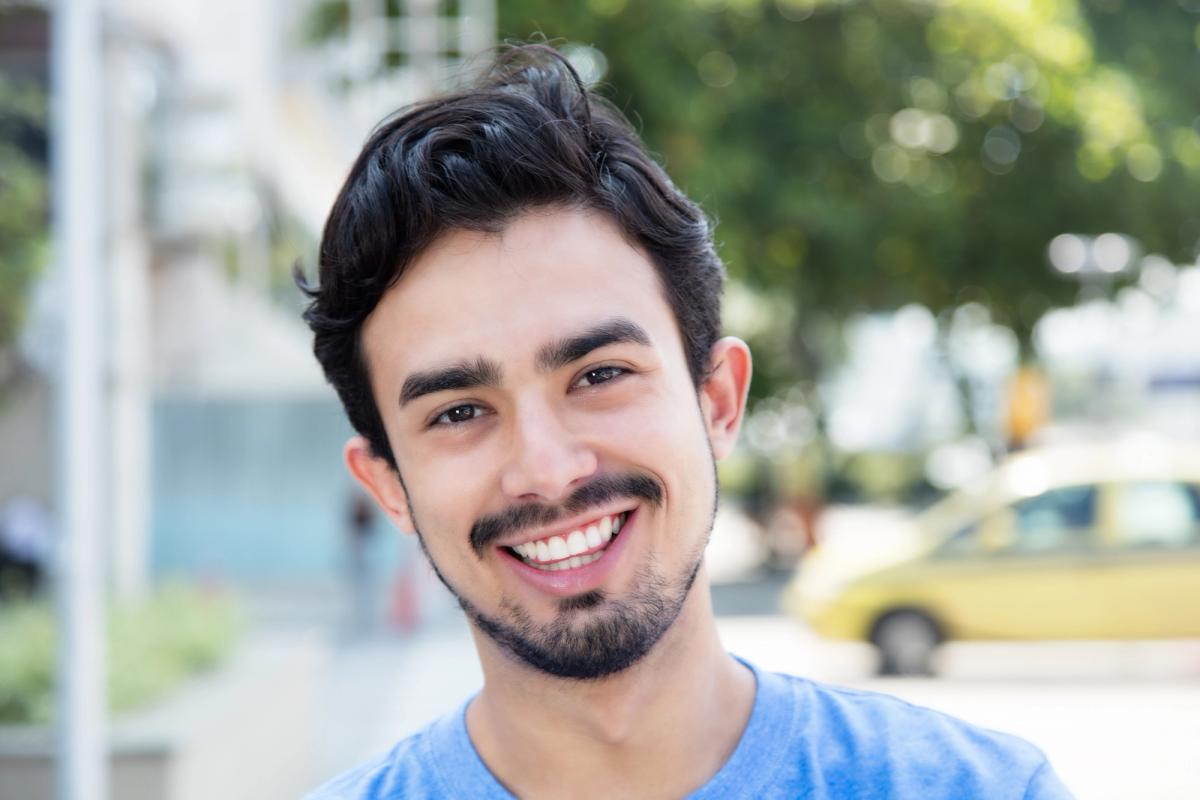 Paciente sonriente en Woodhaven